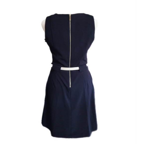 NWT Tommy Hilfiger navy belted sleeveless dress with button accent pockets Sz 2P - Picture 8 of 15